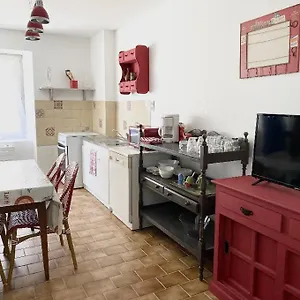 studio-en-rez-de-chaussee-tout-equipe.hotels-rhonealpes.com/